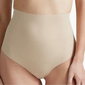 New COMMANDO Control Top Thong